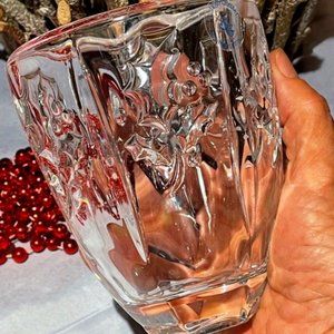 Pretty Hurricane Christmas Vase with Holly Leaf Pattern